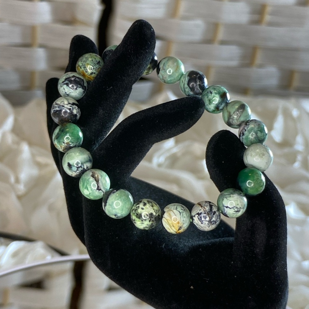 NWT Variscite 9-11mm Beaded Stretch Bracelet
125.00 ctw